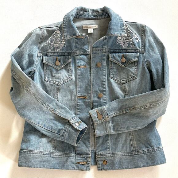 Coldwater Creek Jean Jacket Light Wash Distressed White Embroidered Denim  4P - Picture 9 of 12